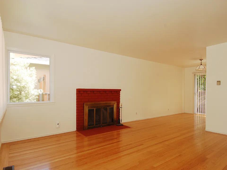 906-908 Haddon Drive