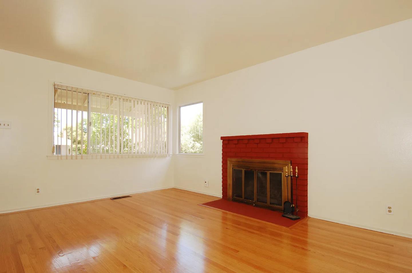 906-908 Haddon Drive