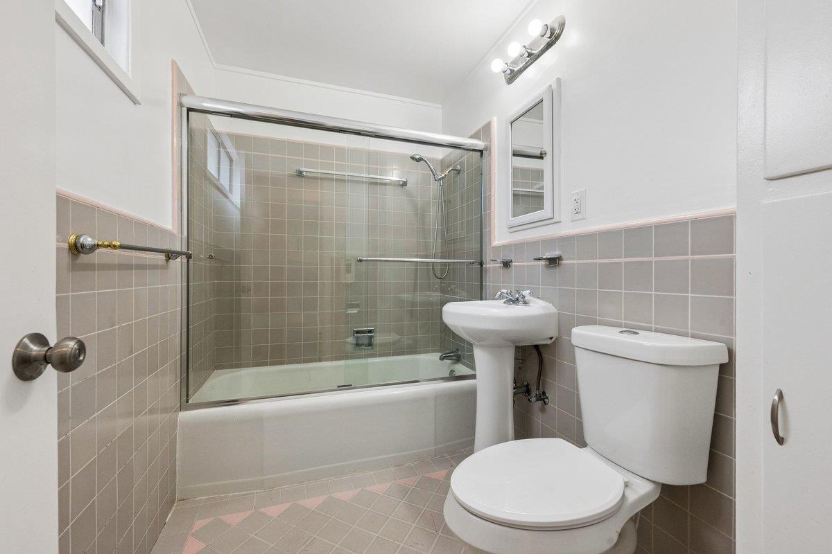 119 East Moltke Street