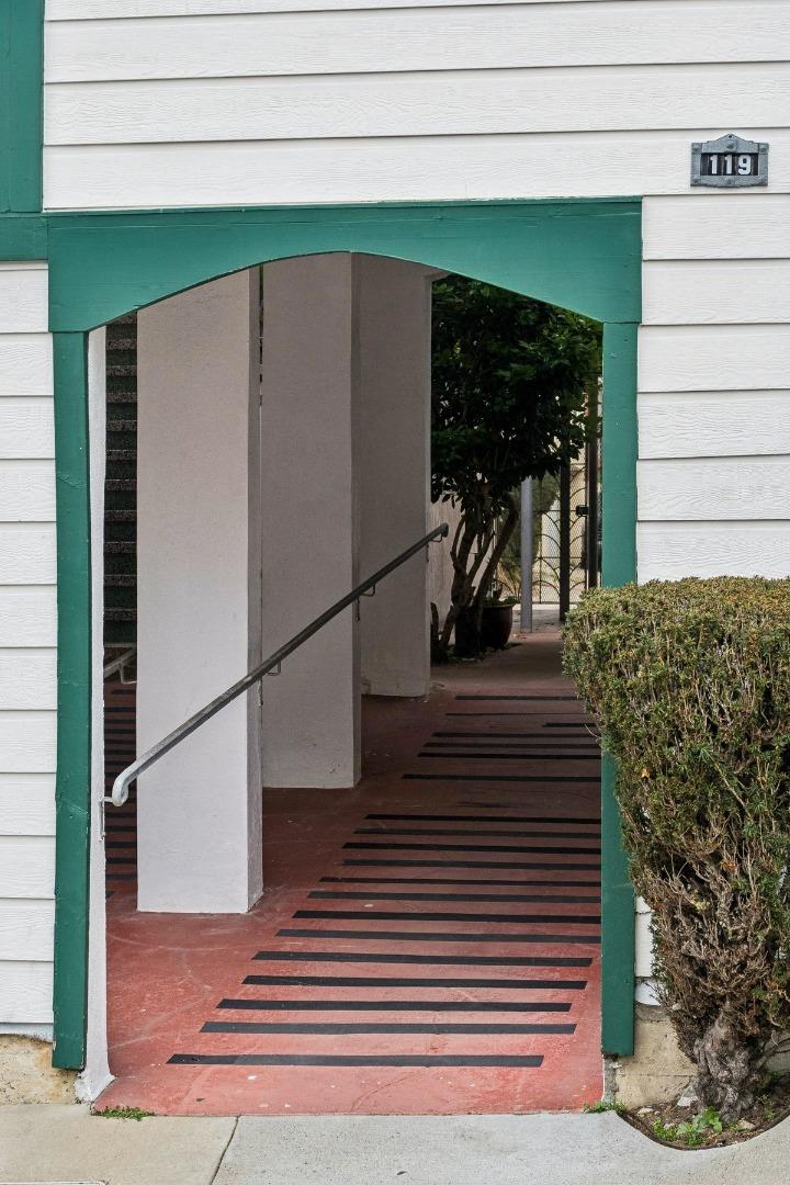 119 East Moltke Street