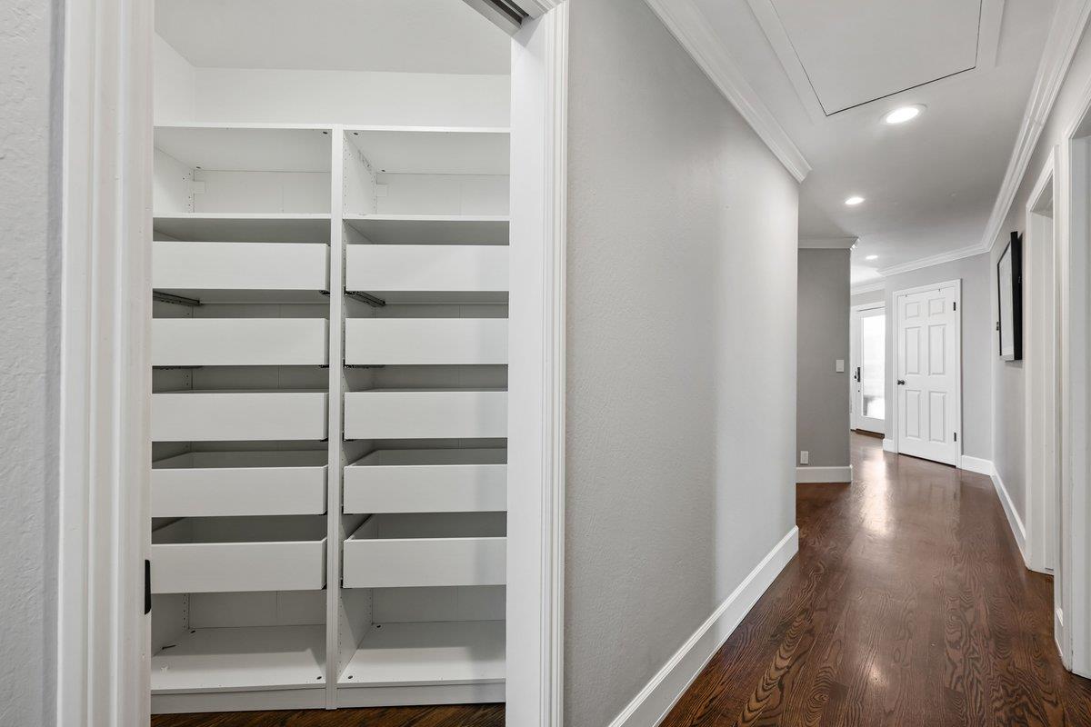 3011 Greenoak Court