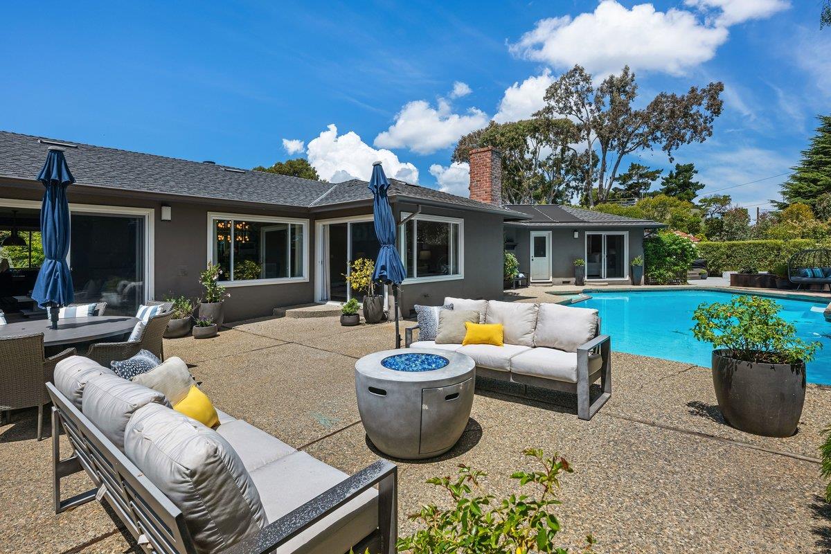 3011 Greenoak Court