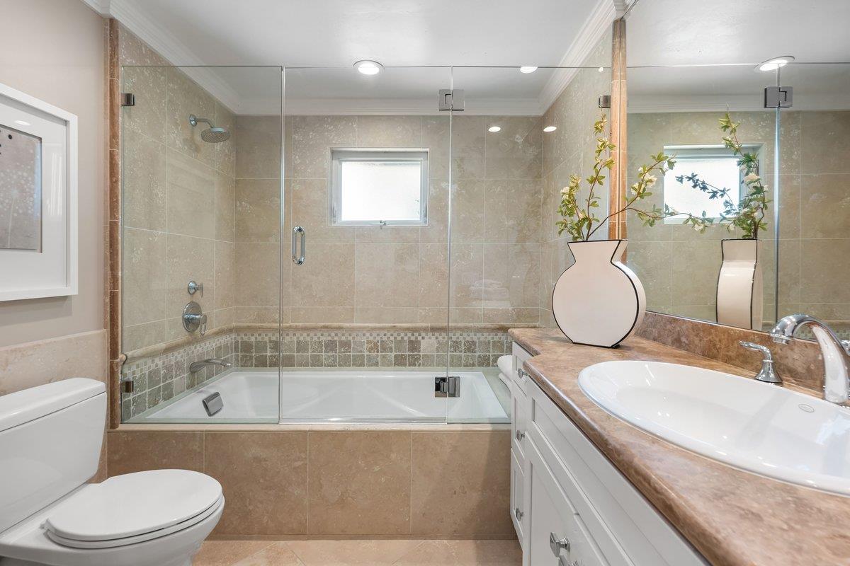 3011 Greenoak Court