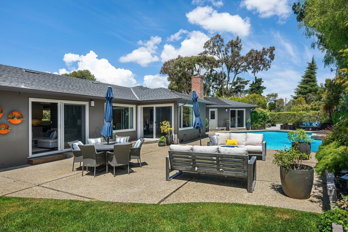 3011 Greenoak Court
