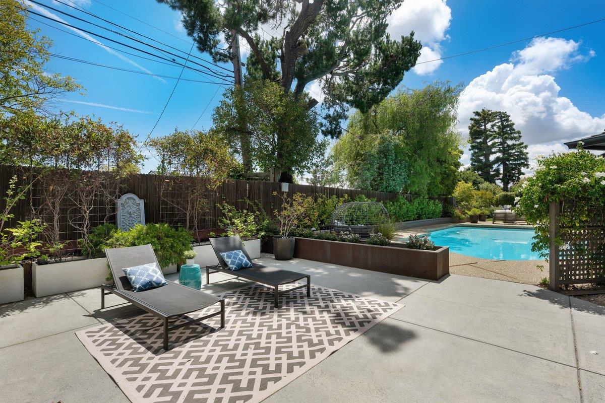 3011 Greenoak Court