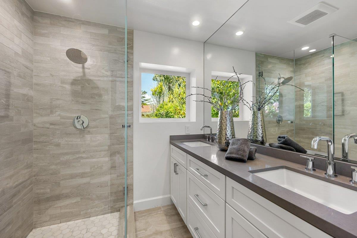 3011 Greenoak Court