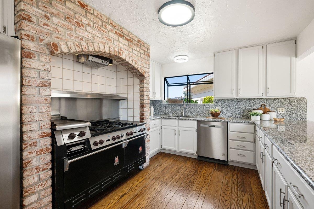 8 Toledo CT