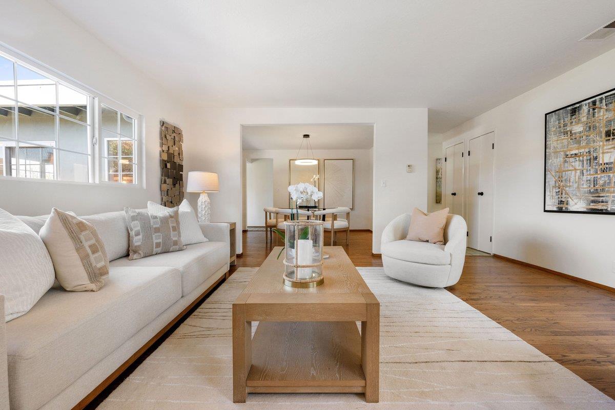 2880 Carmel DR