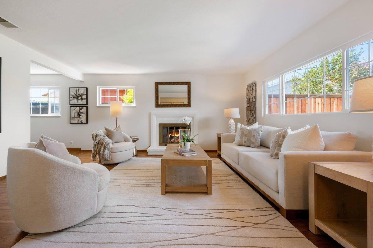 2880 Carmel DR