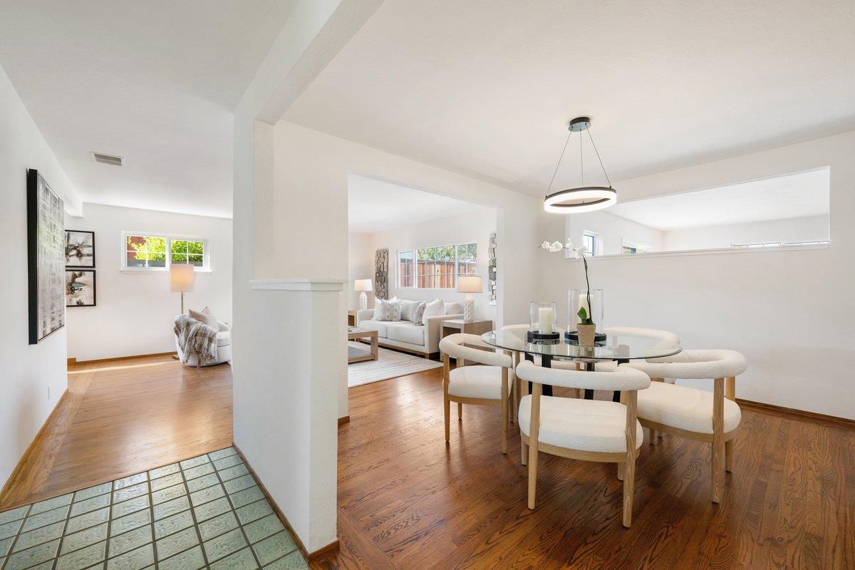 2880 Carmel DR