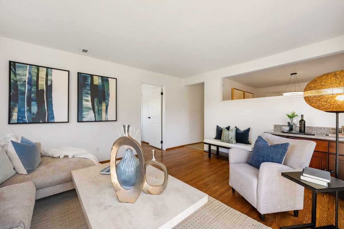 2880 Carmel DR