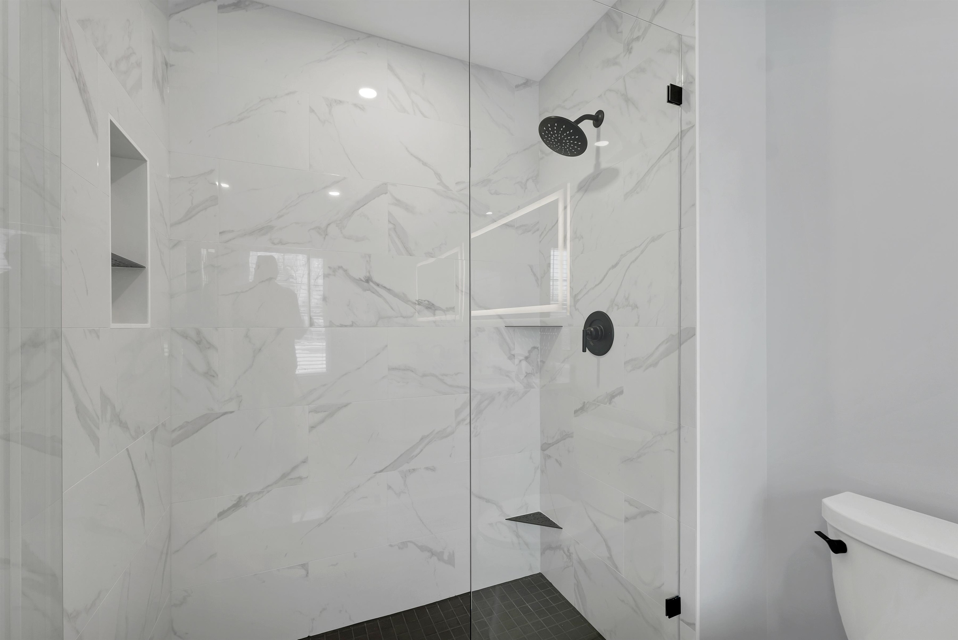 125 Laurel Road Unit: 33