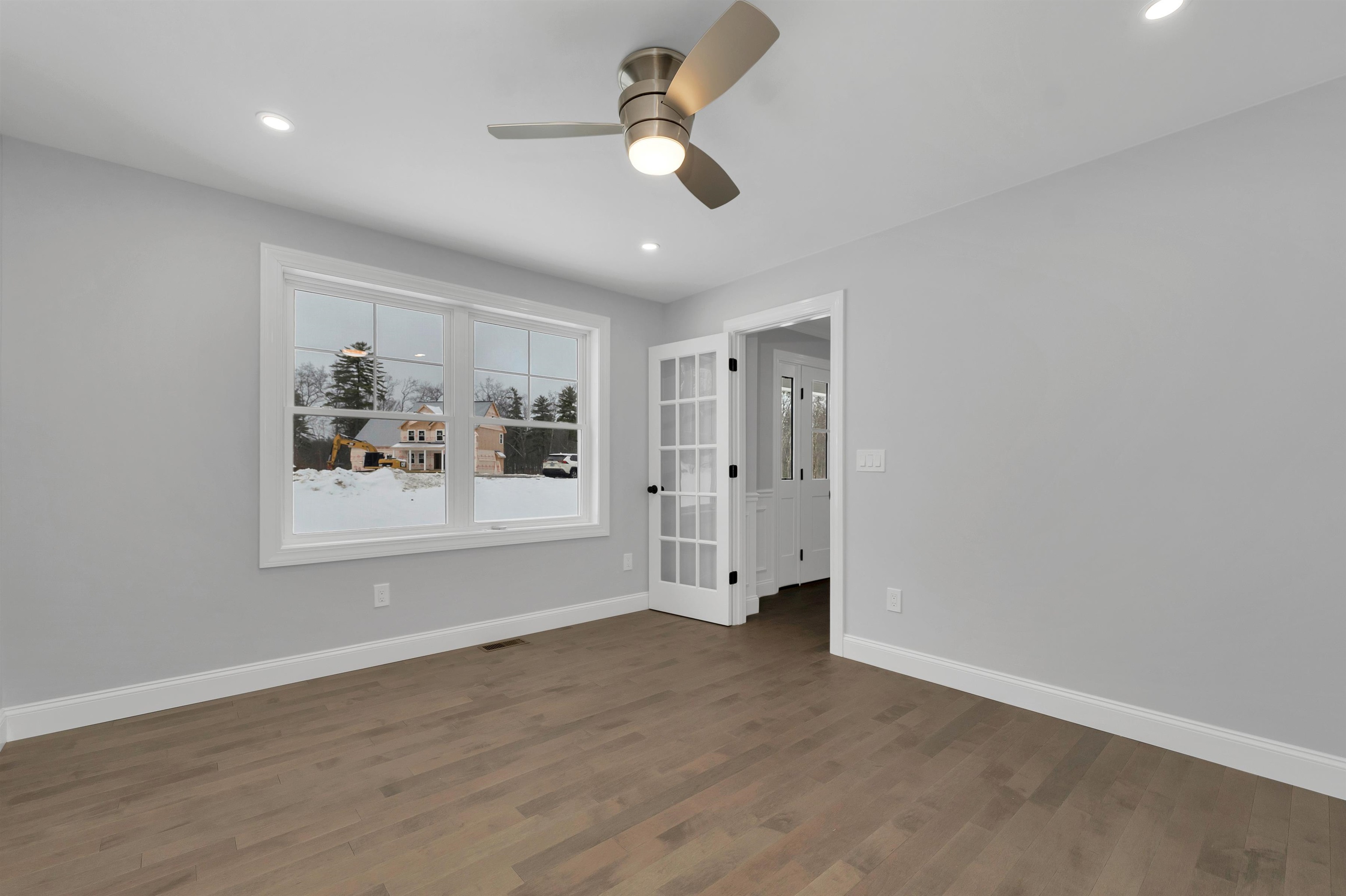 125 Laurel Road Unit: 33