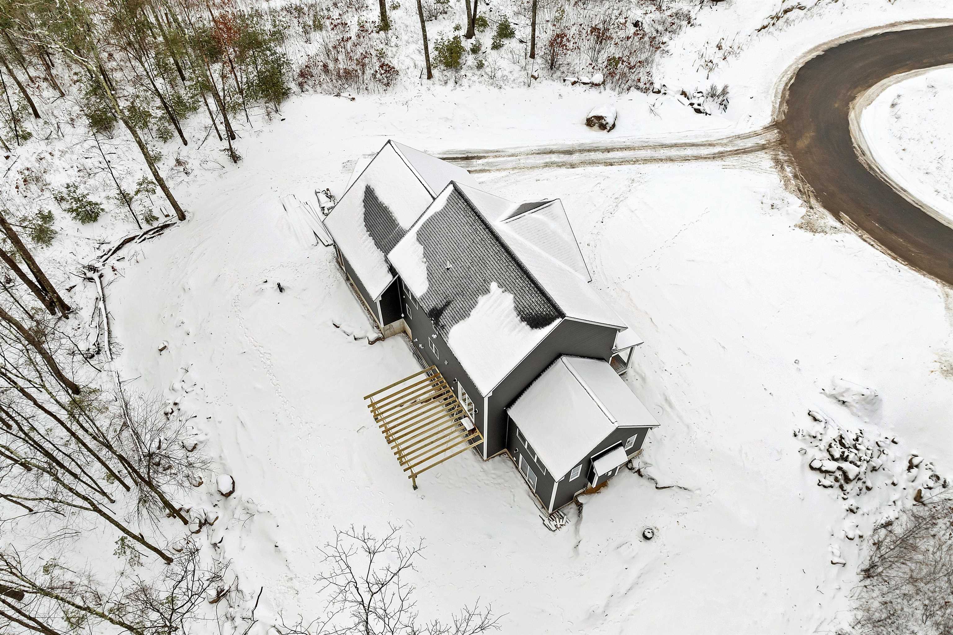 125 Laurel Road Unit: 33