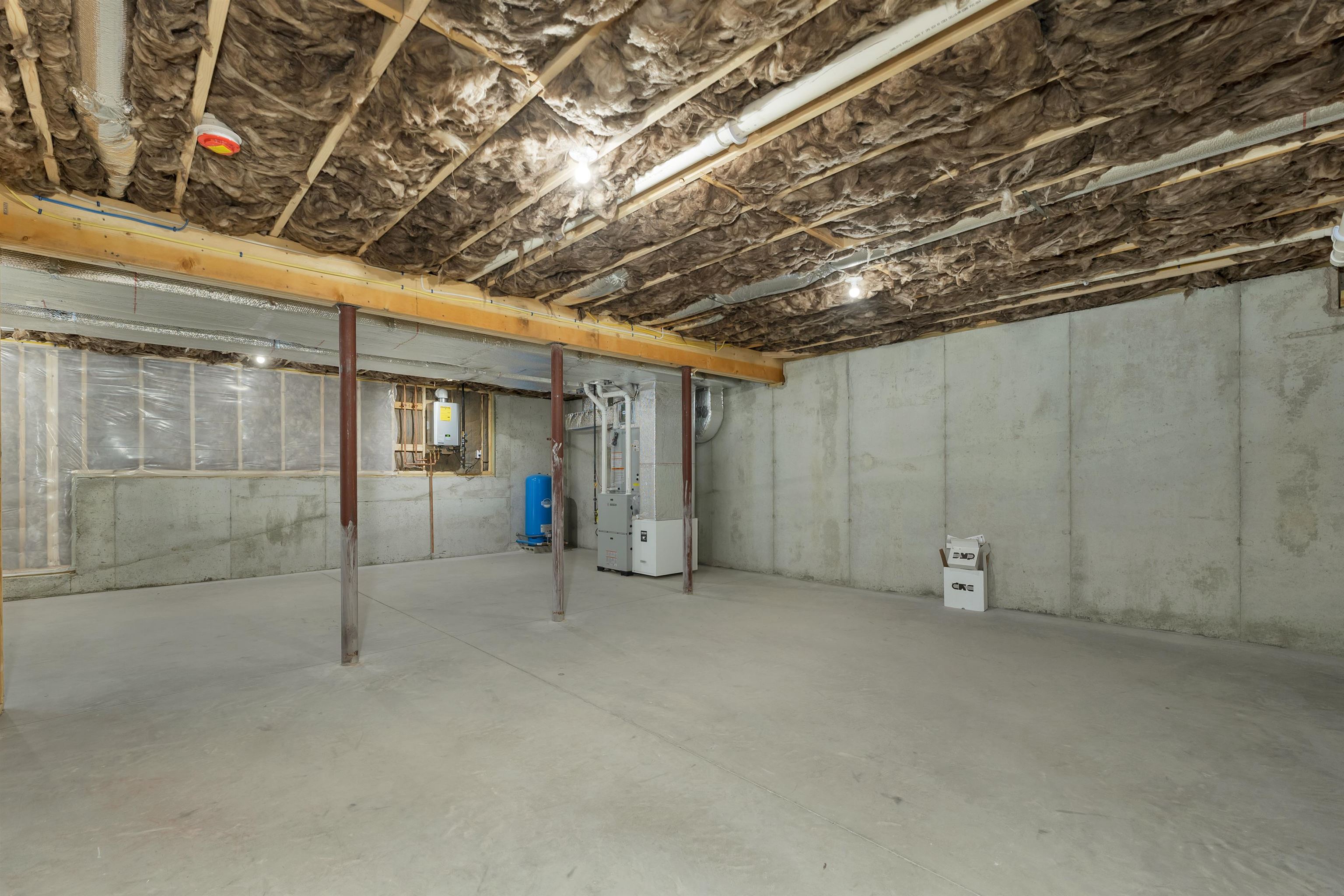 125 Laurel Road Unit: 33