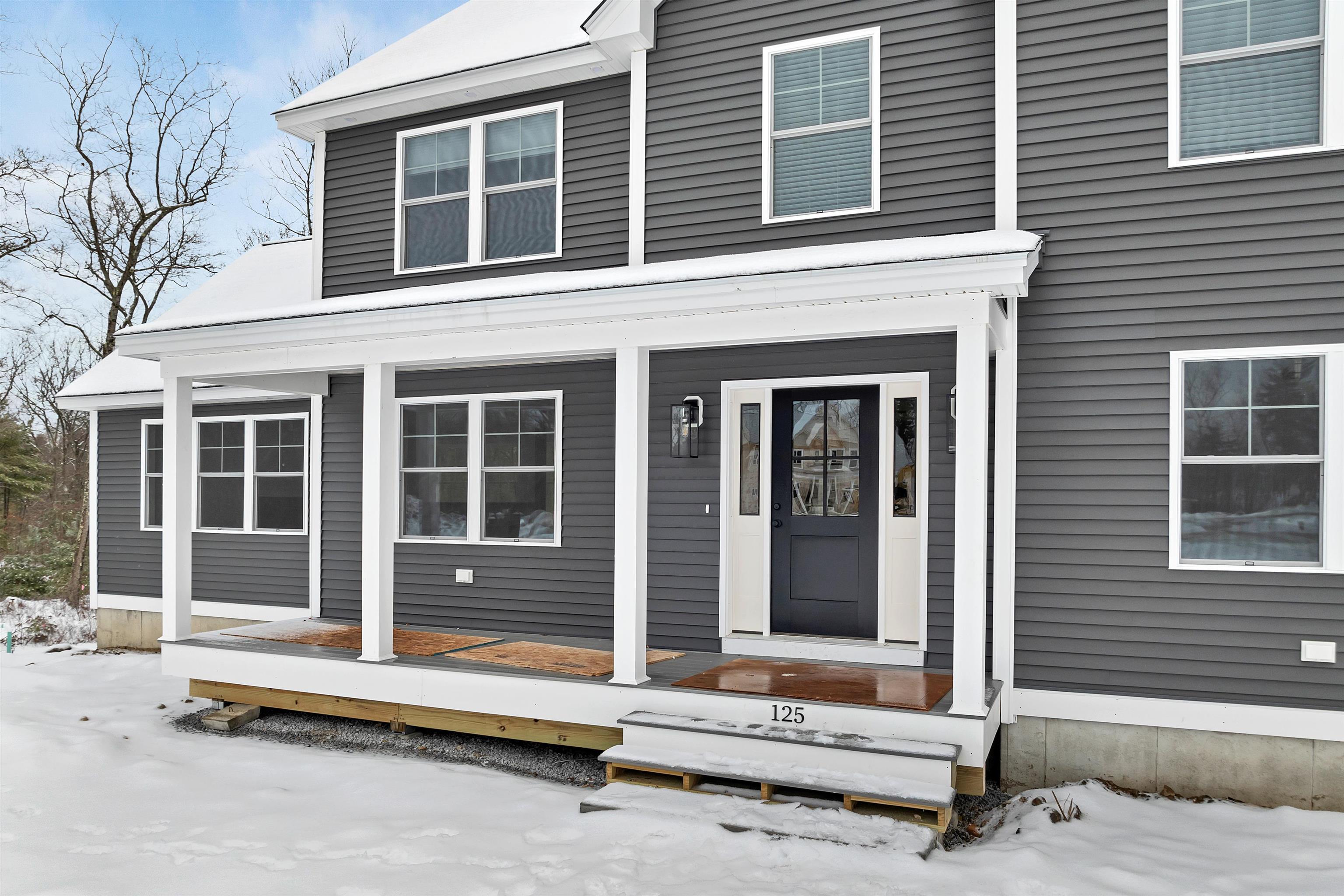 125 Laurel Road Unit: 33