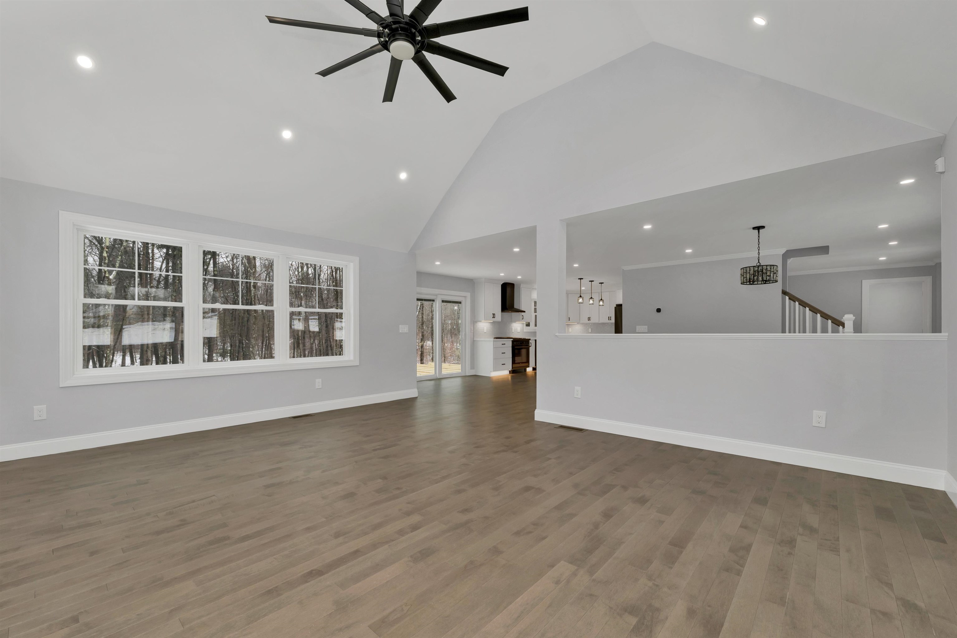 125 Laurel Road Unit: 33