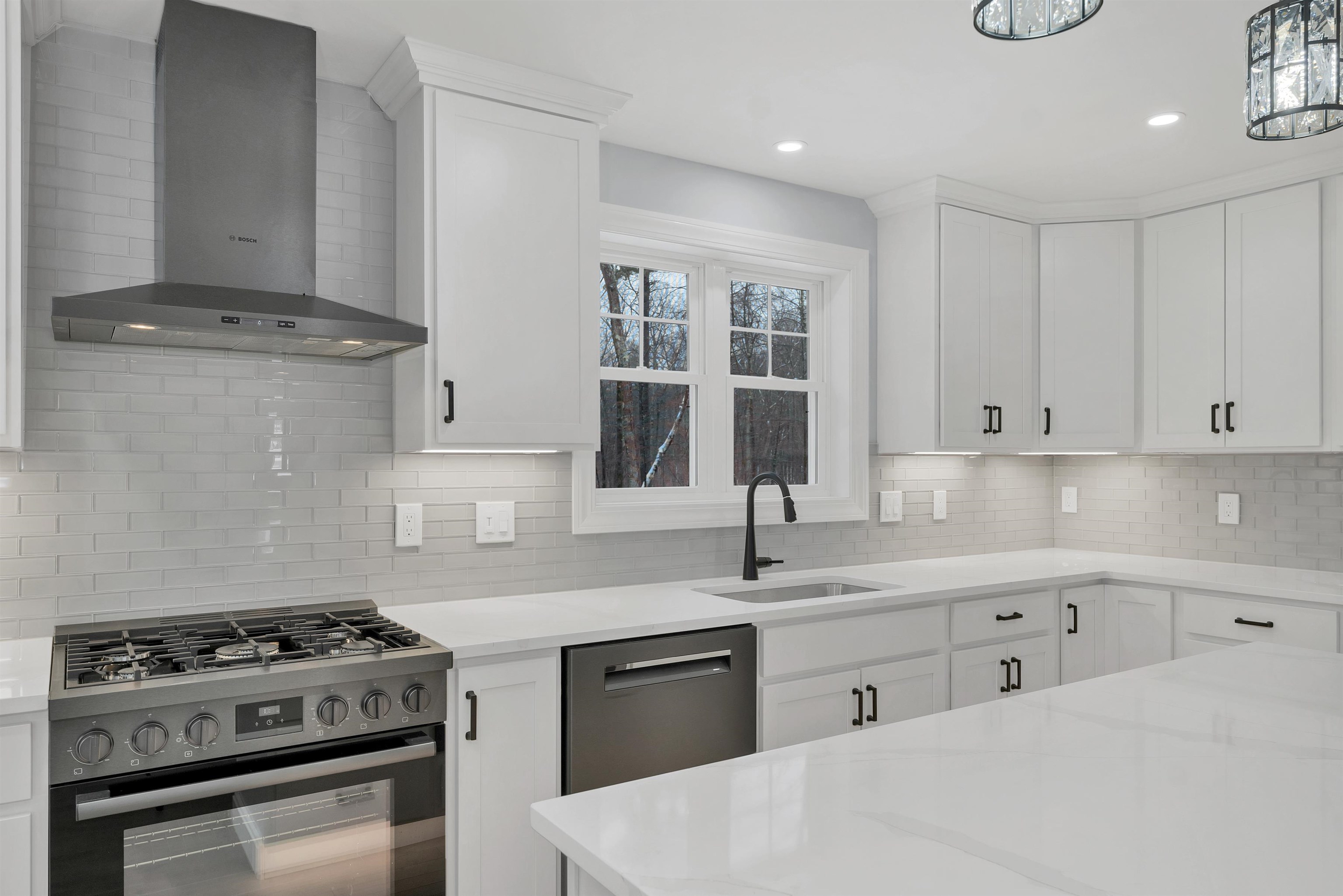 125 Laurel Road Unit: 33