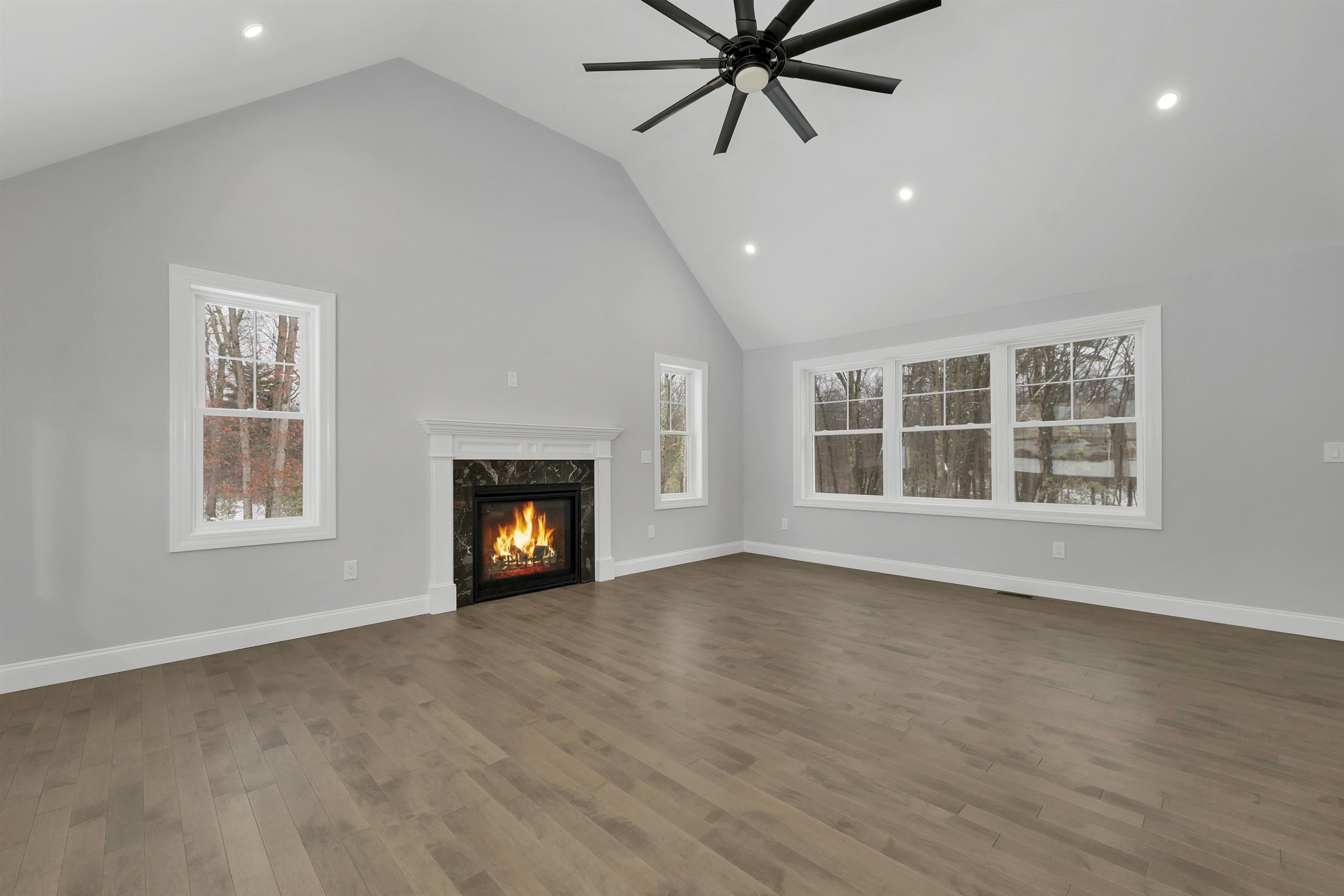 125 Laurel Road Unit: 33