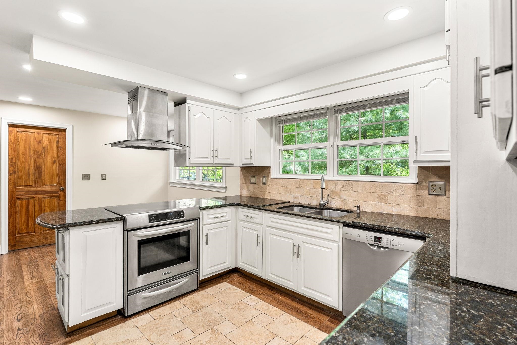 28 Olde Lantern Road