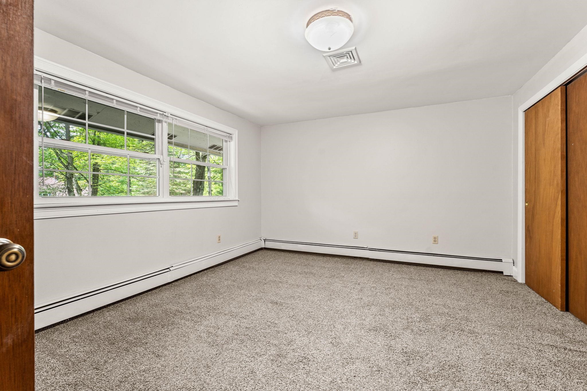 28 Olde Lantern Road