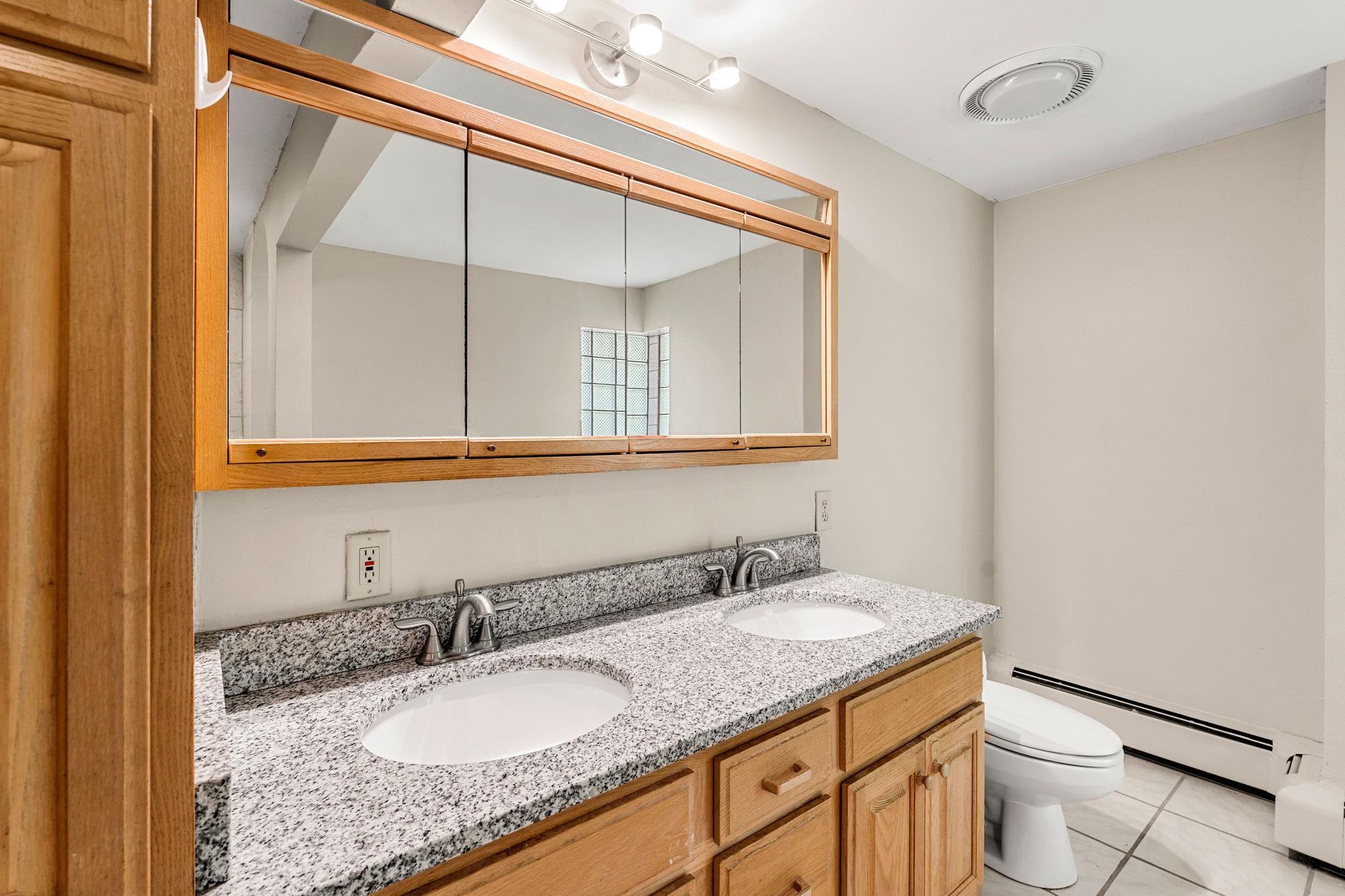 28 Olde Lantern Road