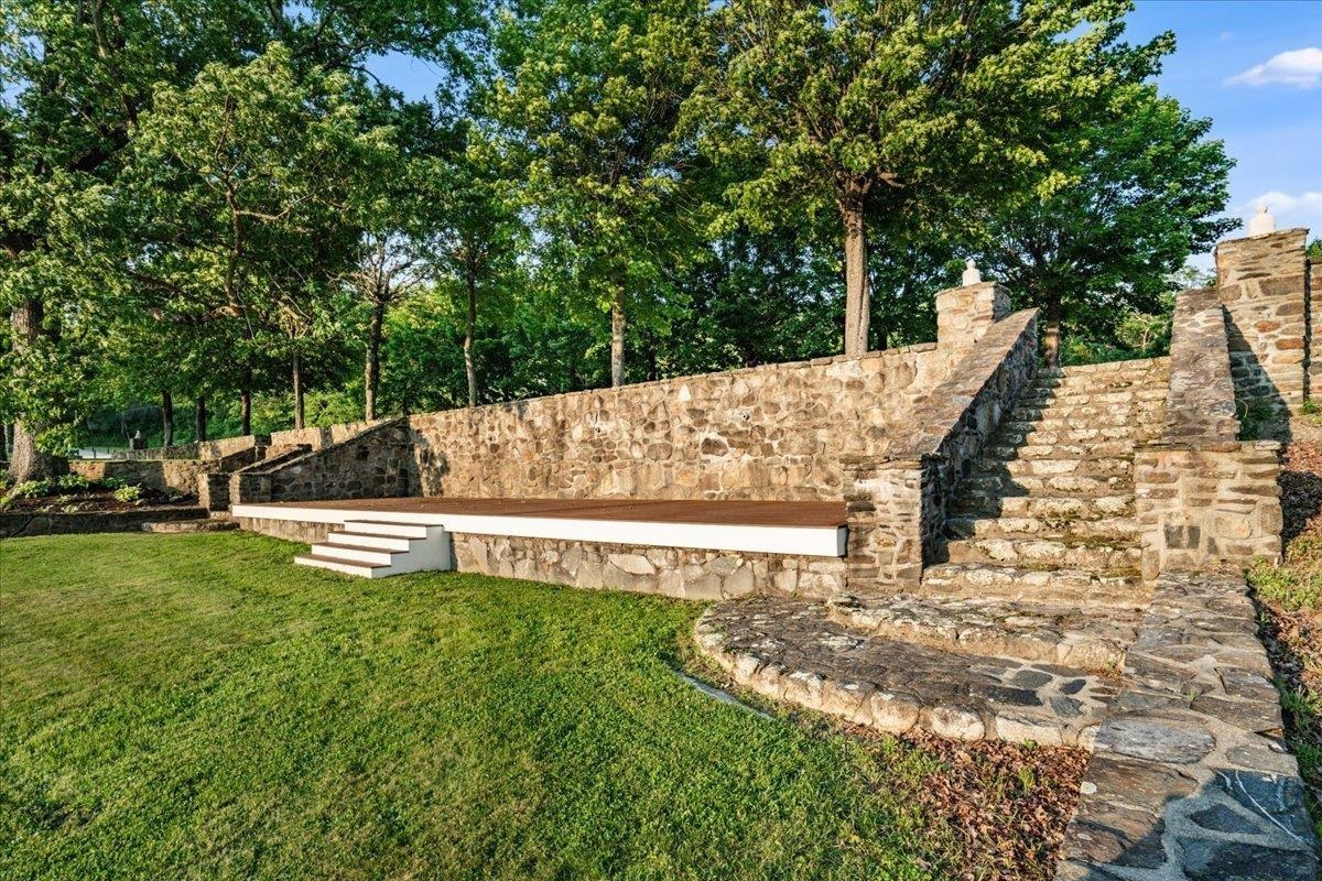 398 Scofield Mountain Road