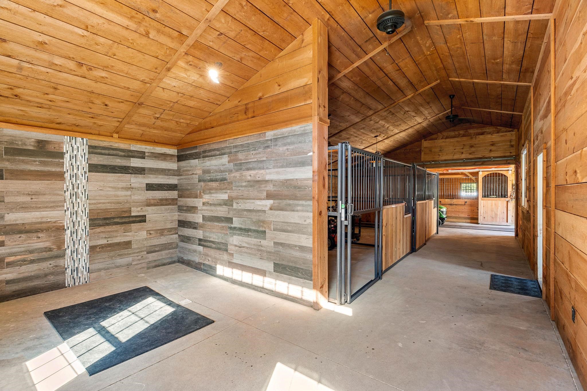 100 Chestnut Hill Road