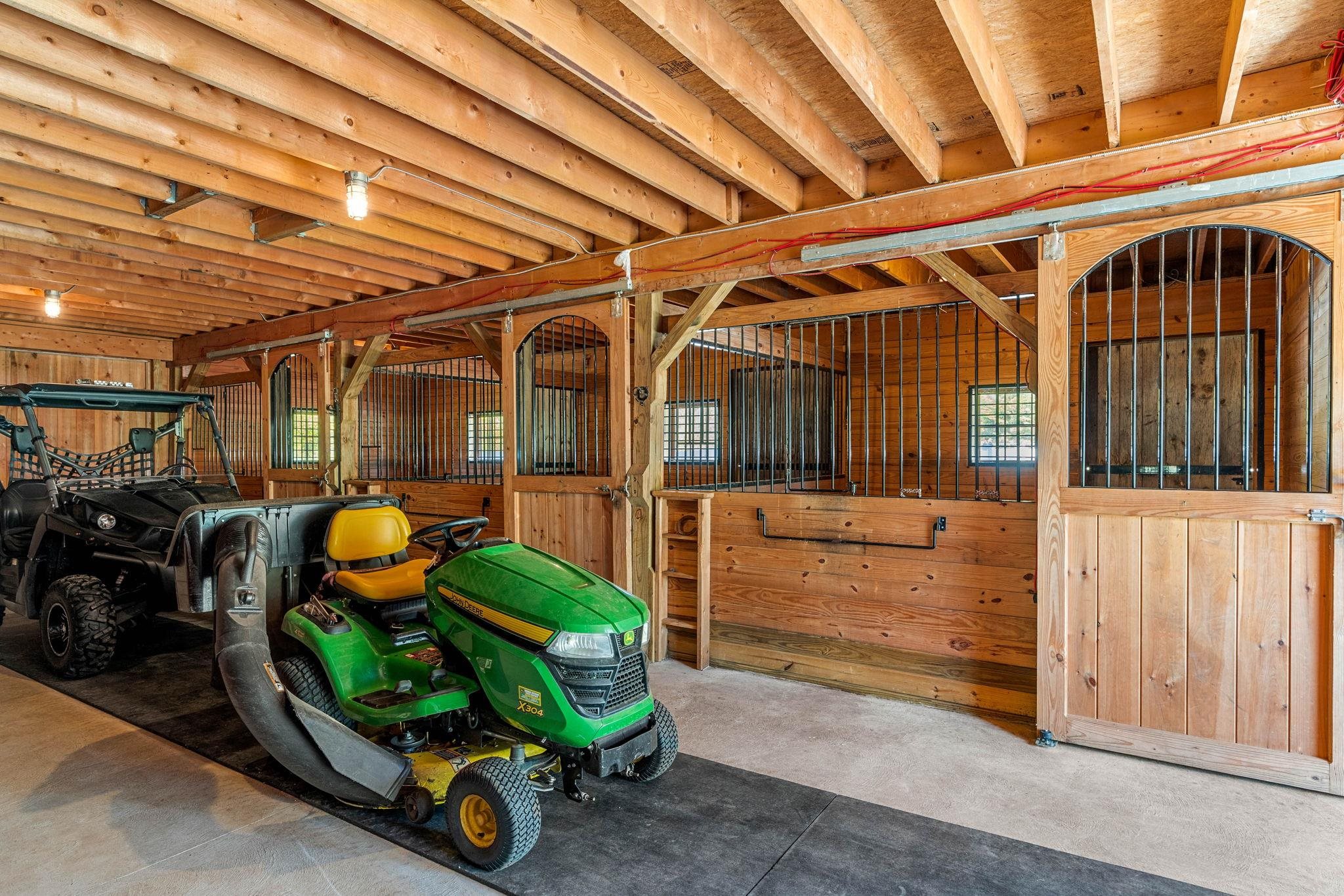 100 Chestnut Hill Road