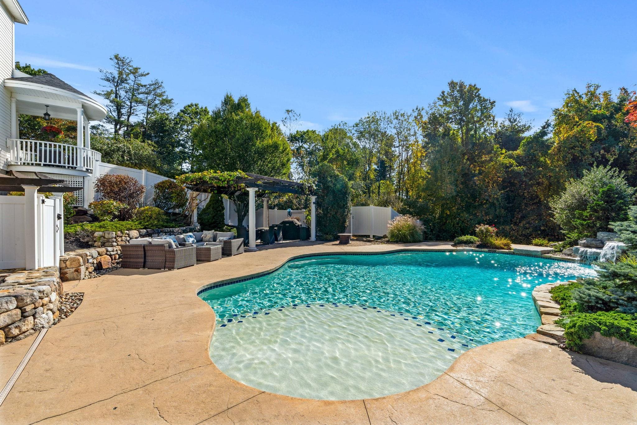 100 Chestnut Hill Road