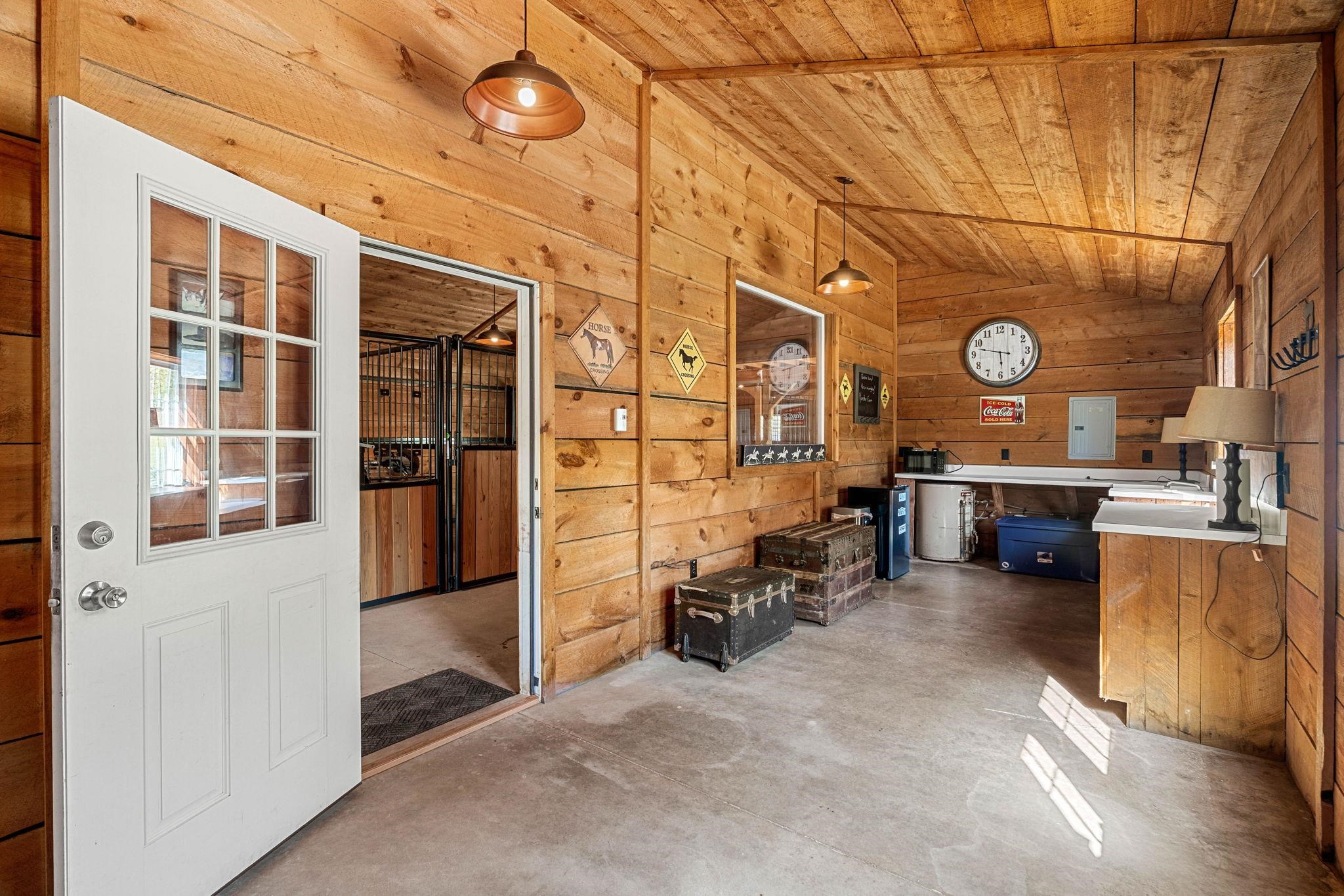 100 Chestnut Hill Road