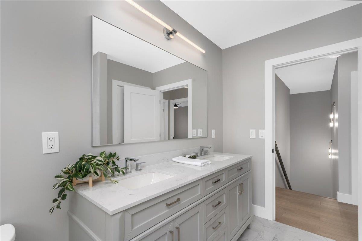 5 Jennifer Drive Unit: A