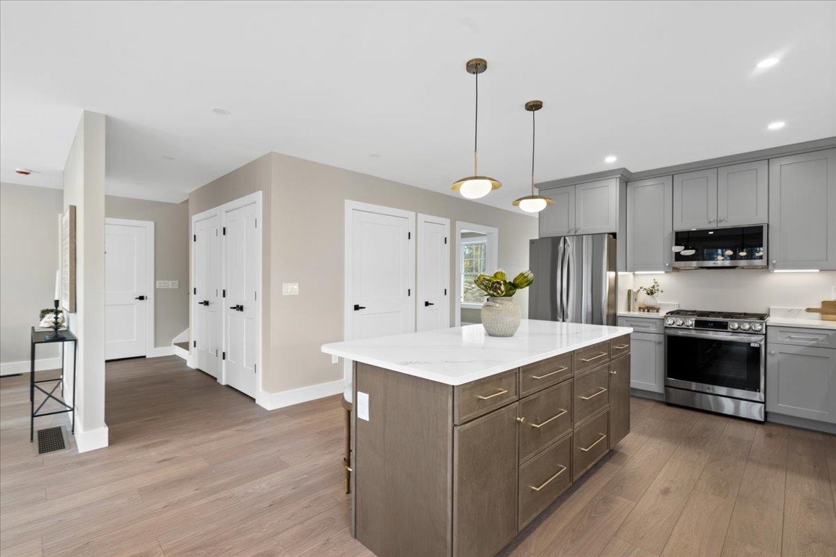 5 Jennifer Drive Unit: A