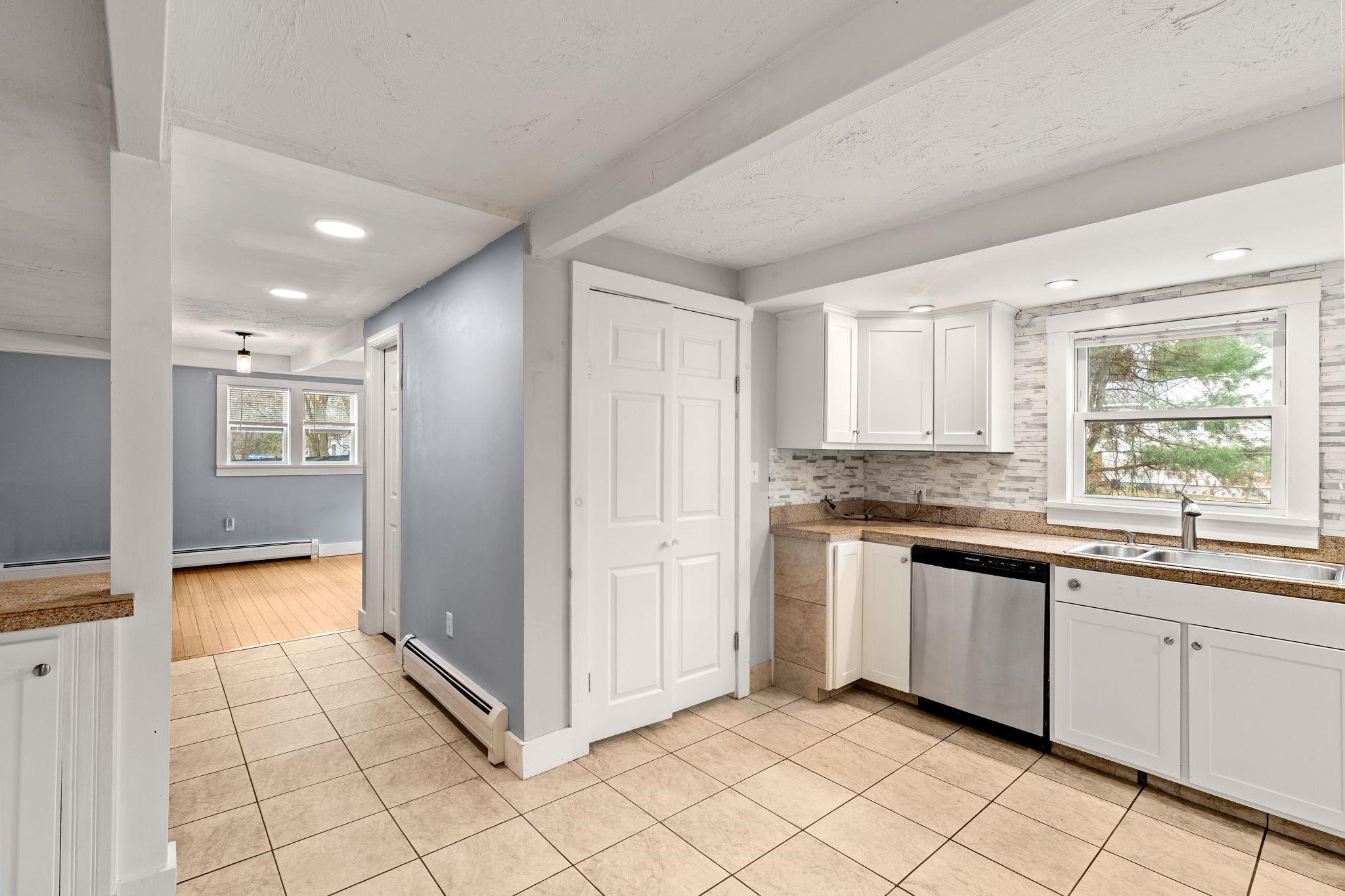 214 Maplehurst Avenue