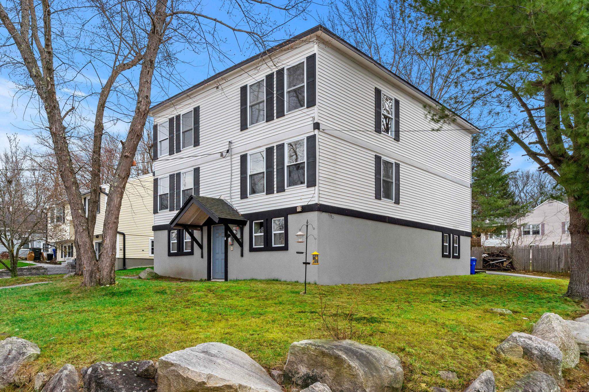 214 Maplehurst Avenue