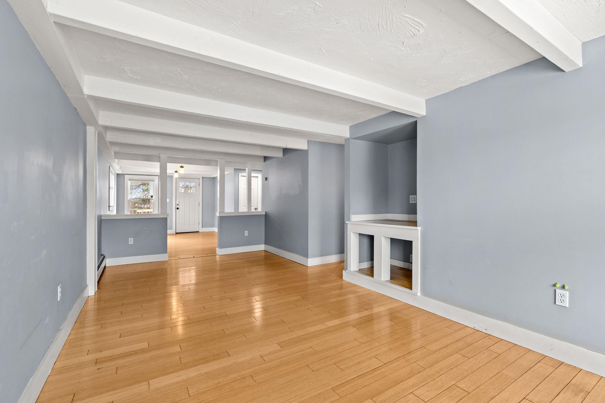 214 Maplehurst Avenue