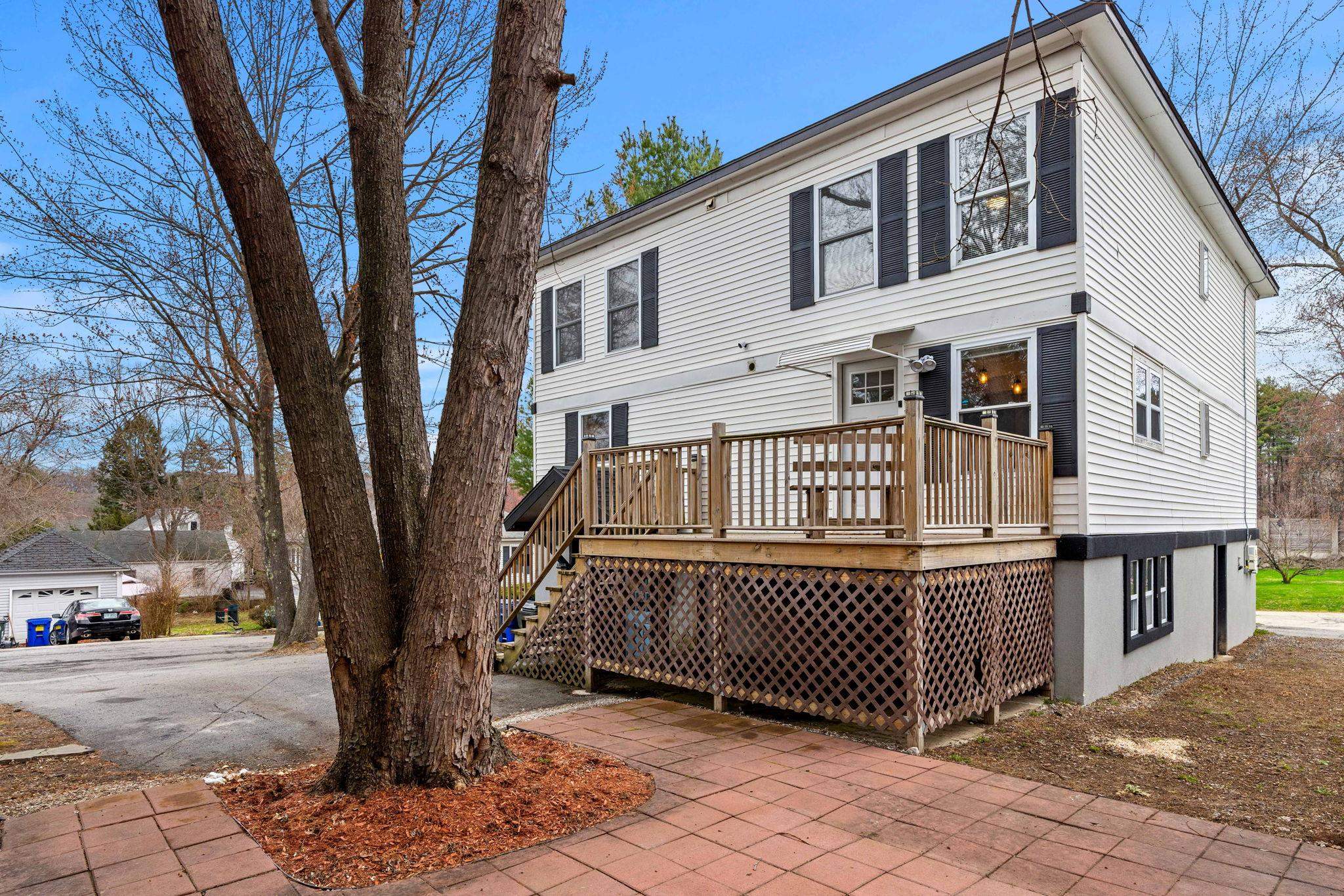 214 Maplehurst Avenue