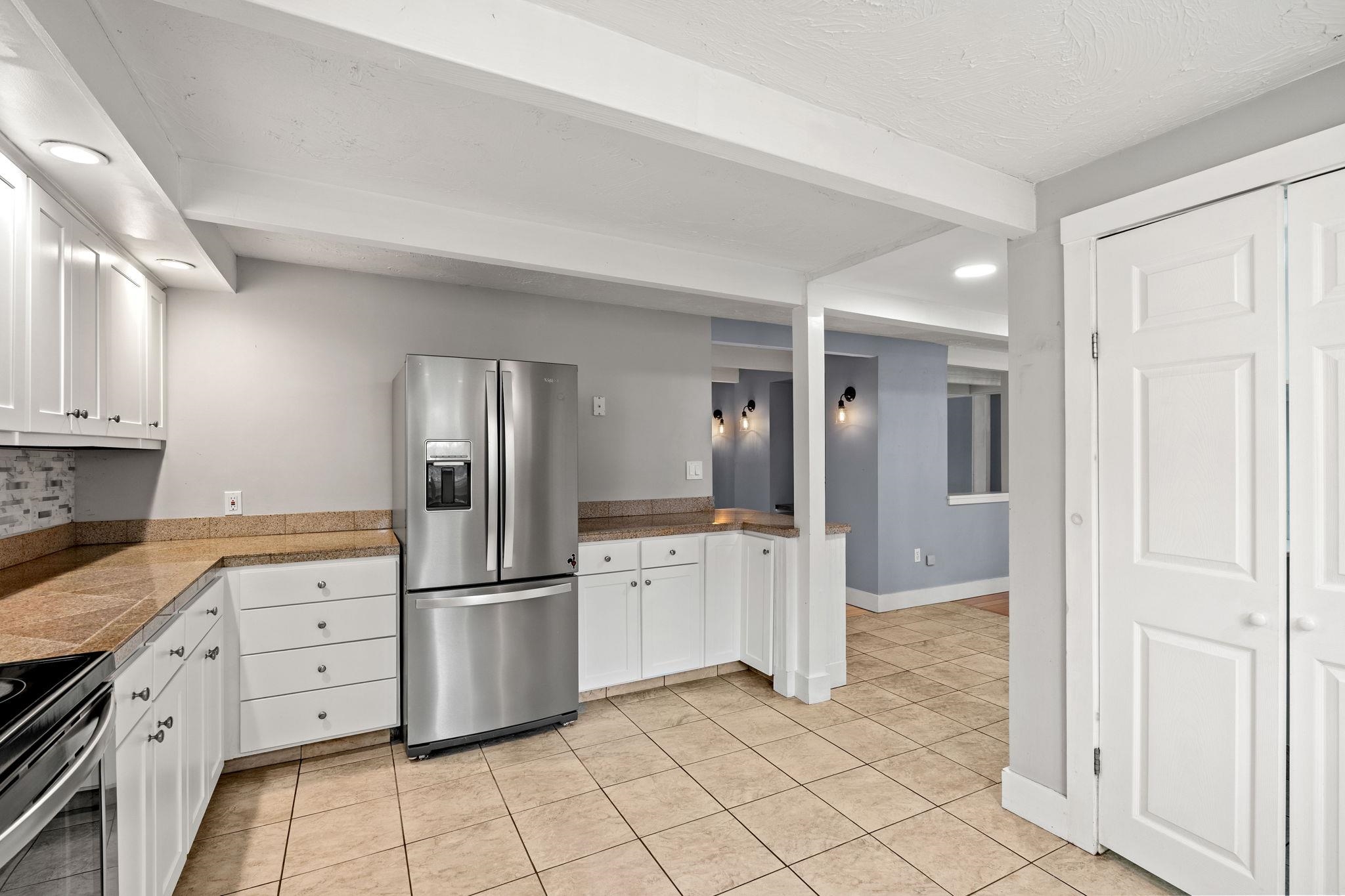 214 Maplehurst Avenue