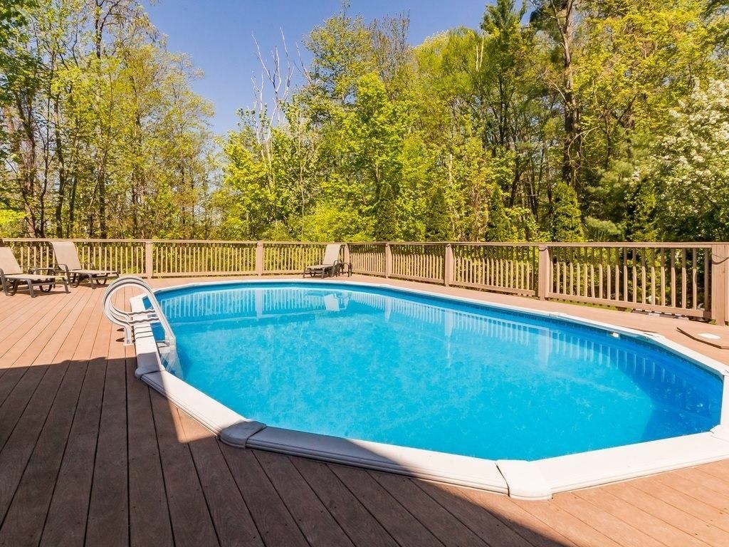13 Birchwood Circle