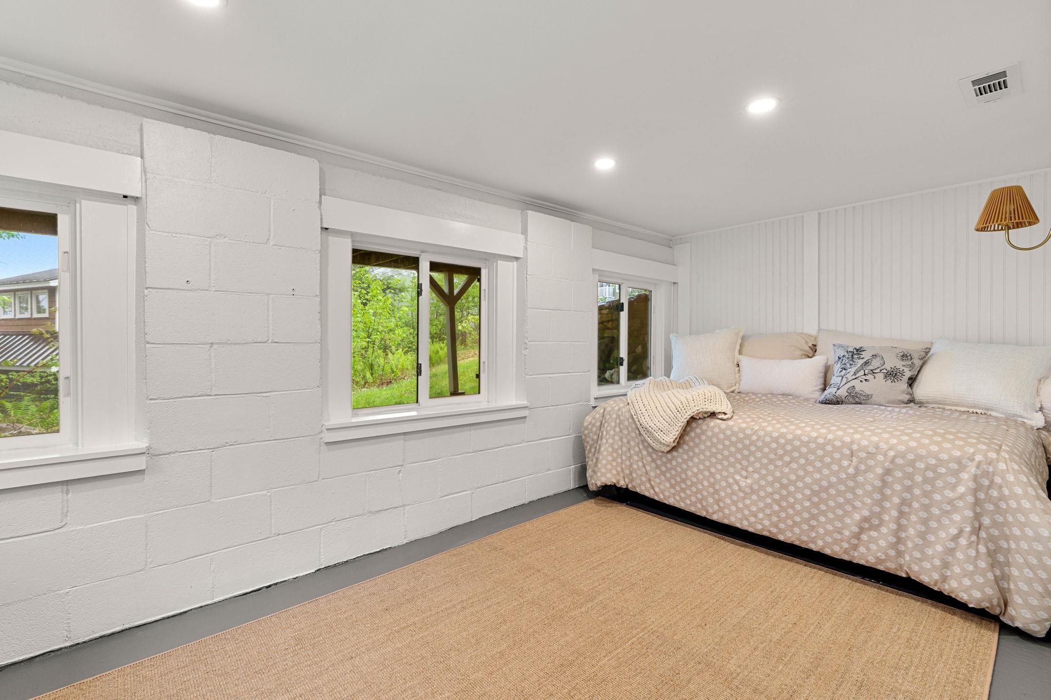 3 Marsh Hill Road
