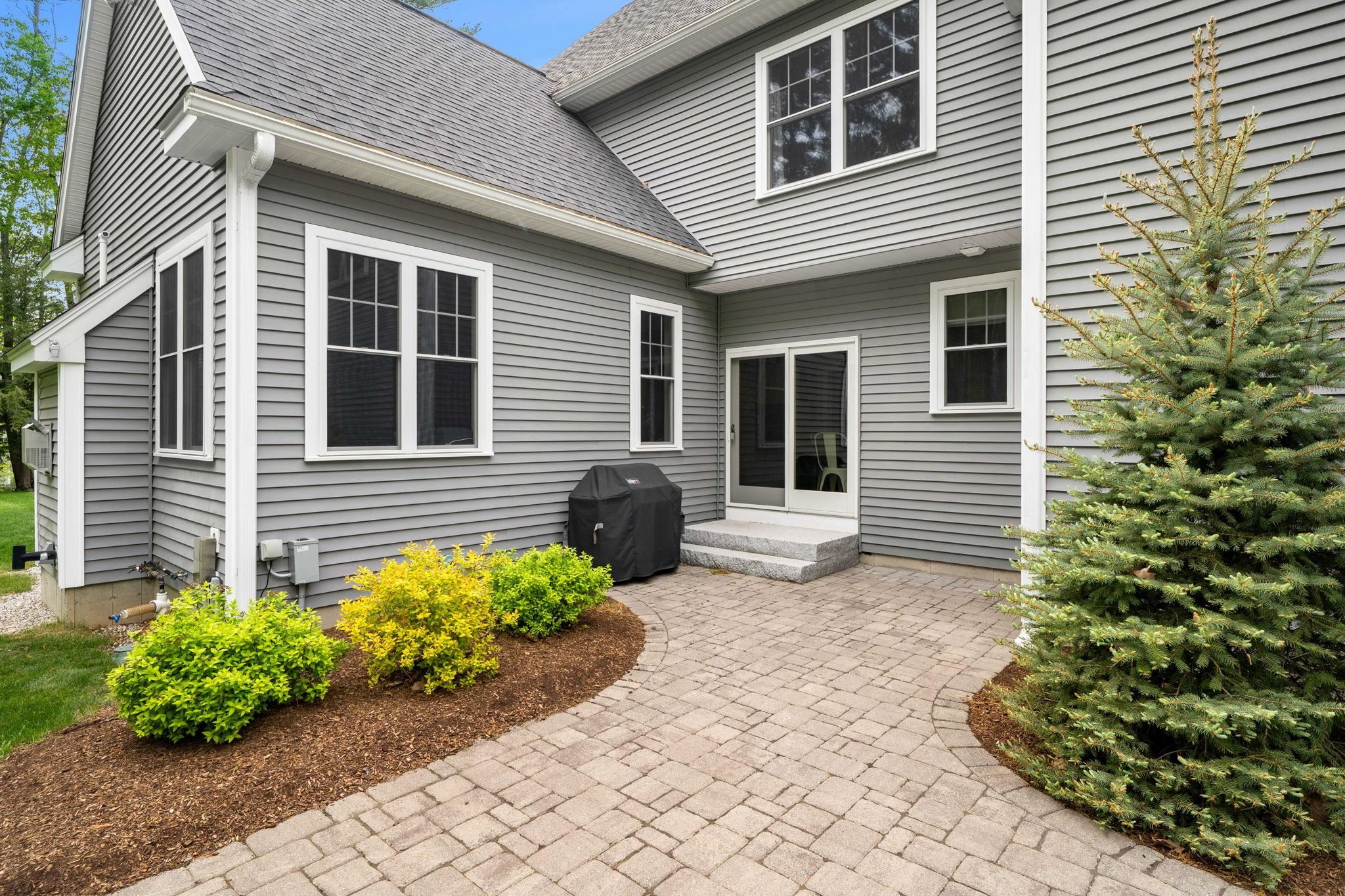 10 Lilac Court