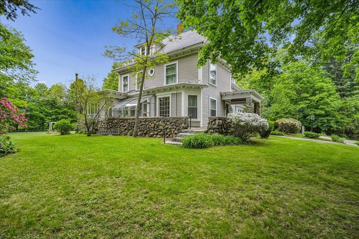 12 Granite Street