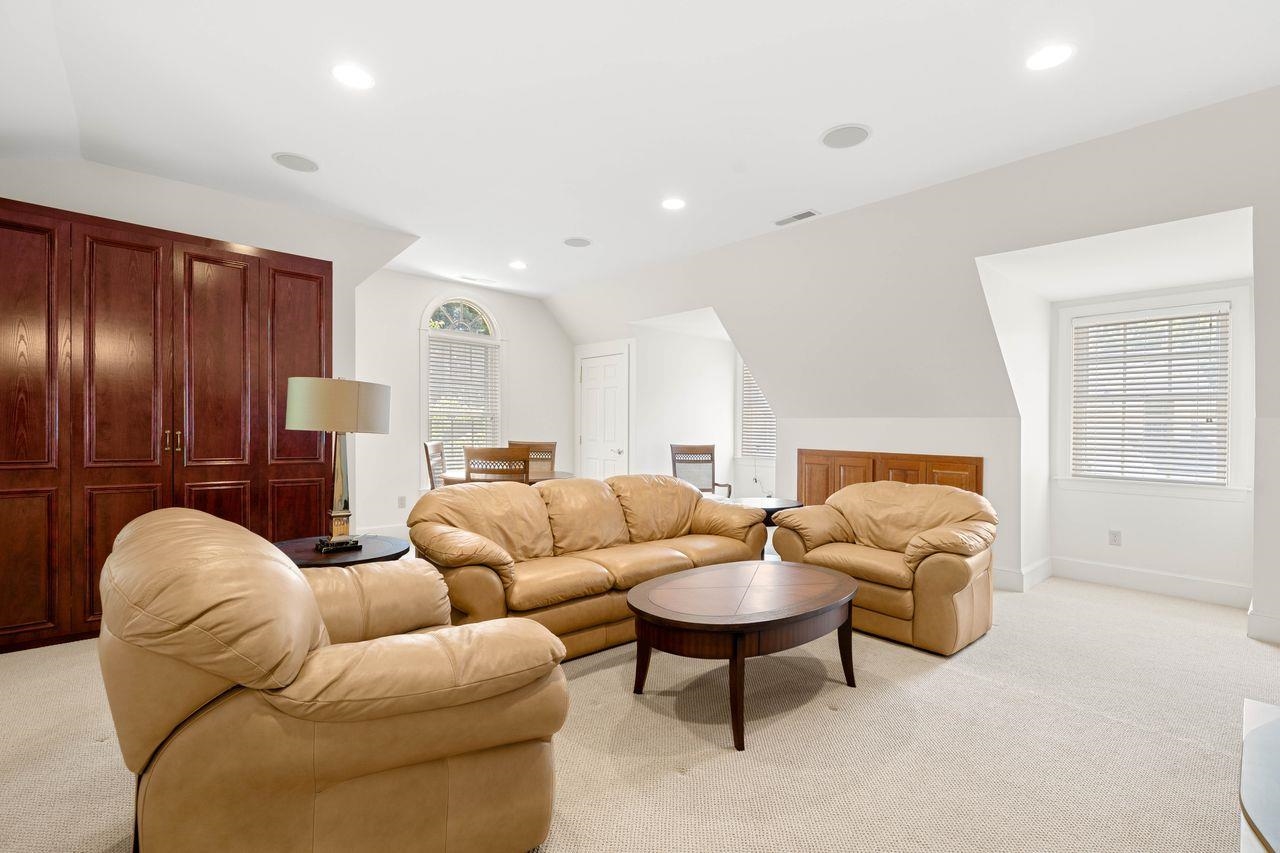 56 Oak Drive