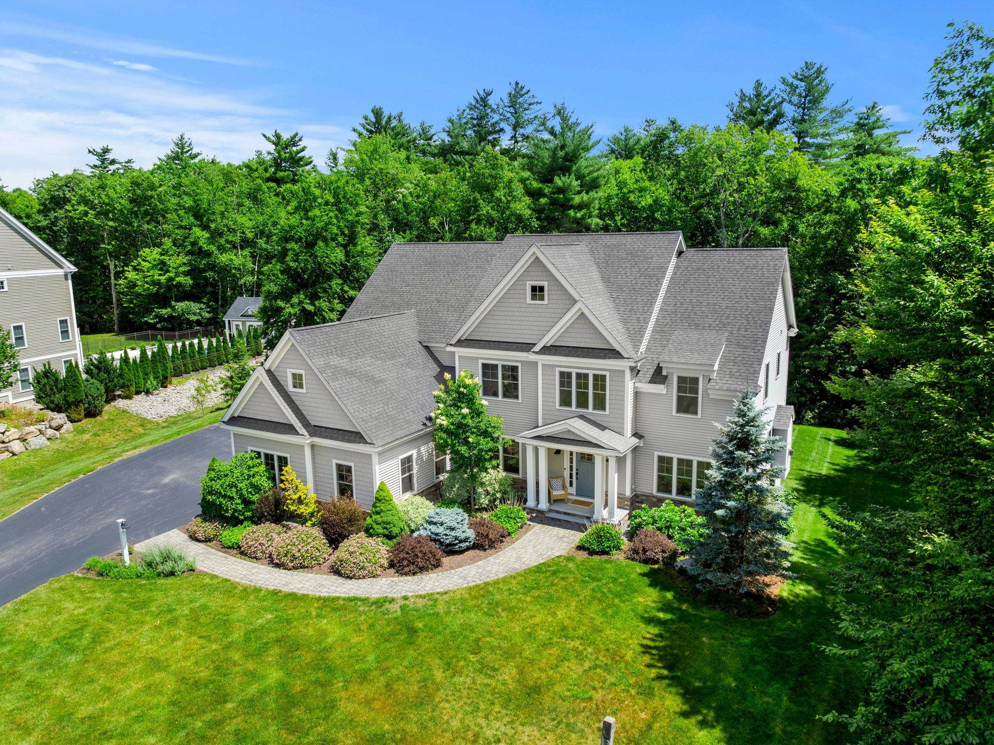 32 Settlers Court