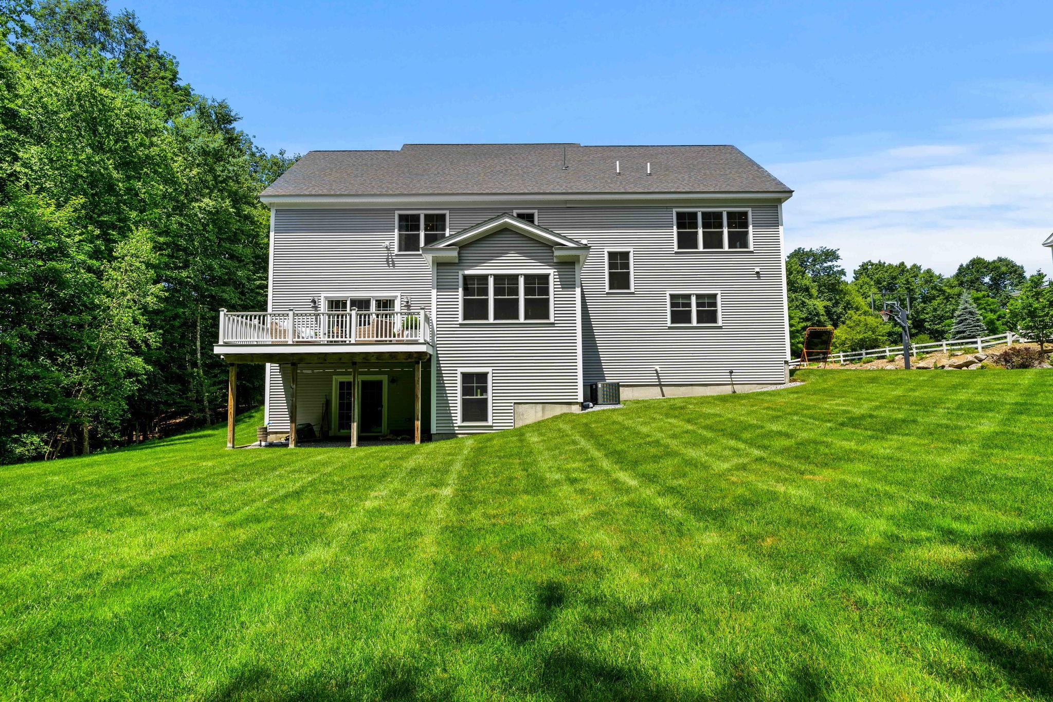 32 Settlers Court