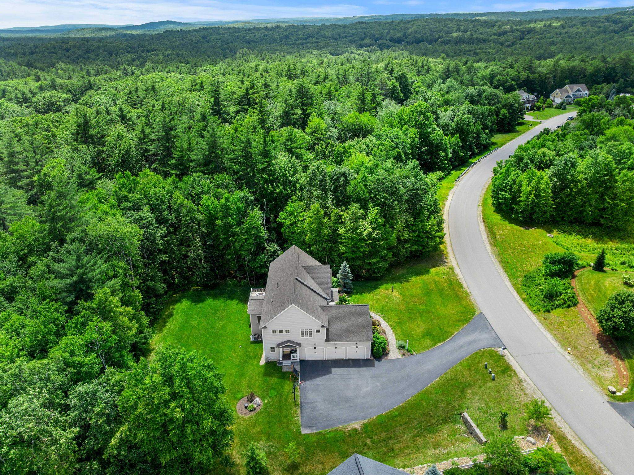 32 Settlers Court