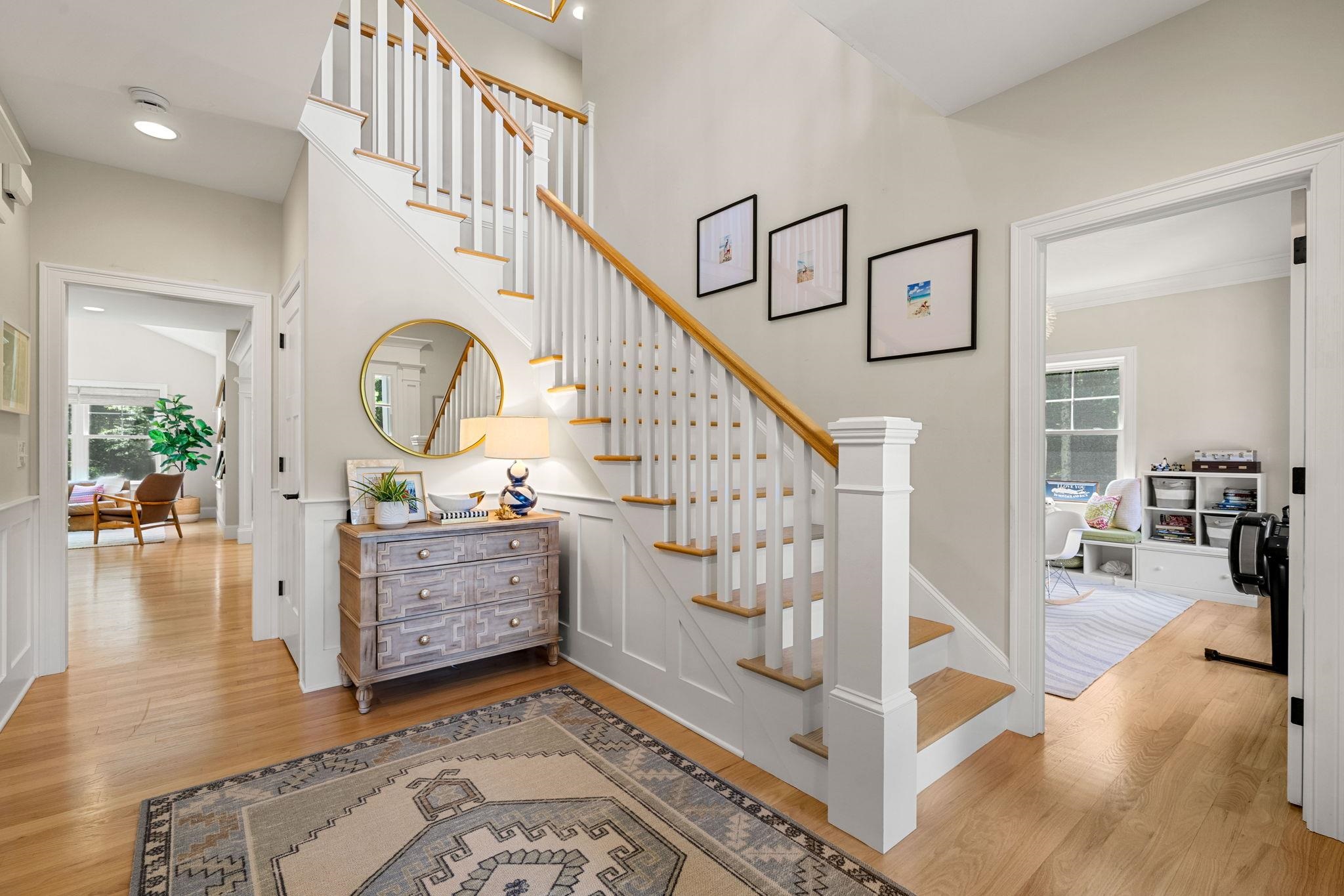 32 Settlers Court