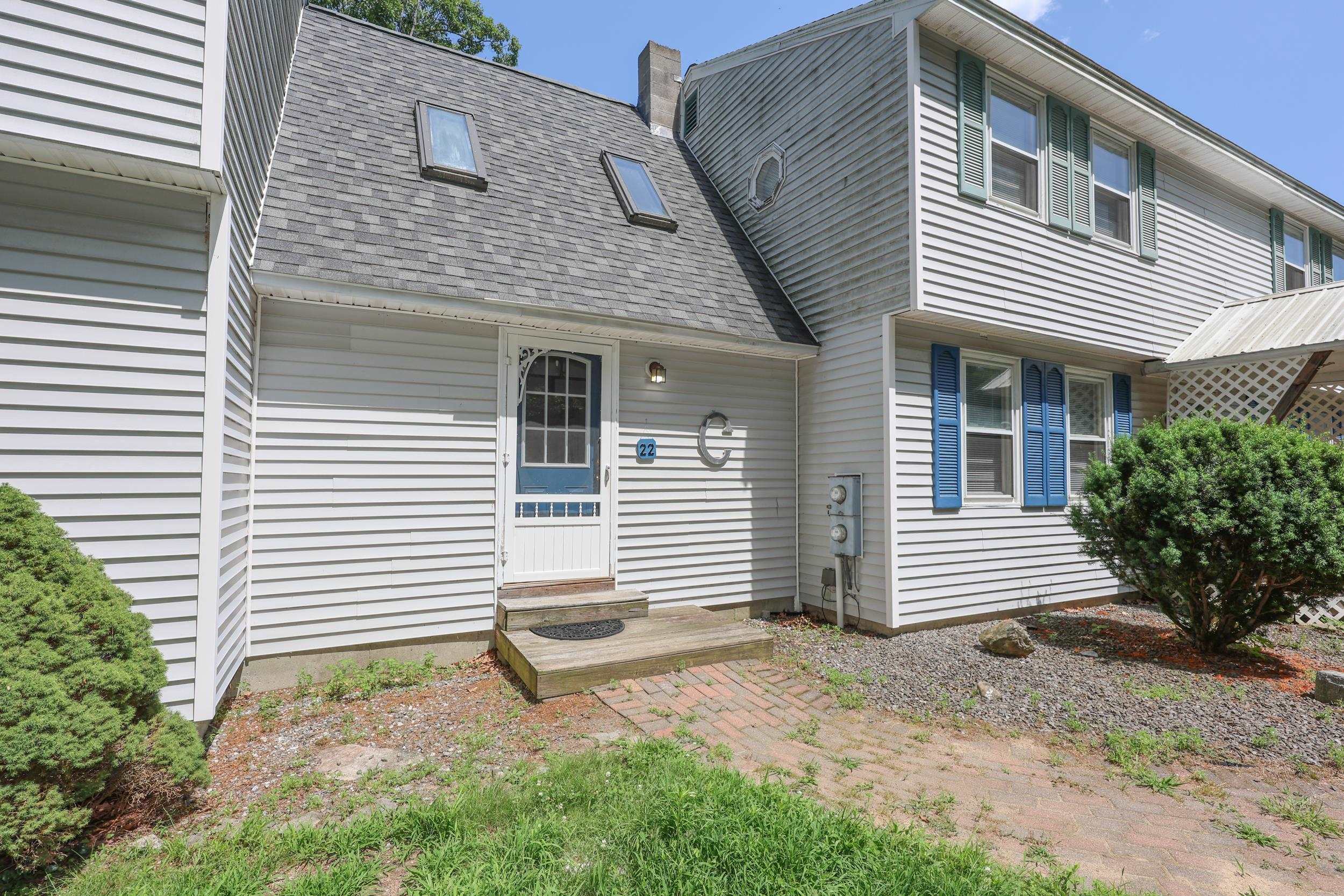 22 Holton Circle