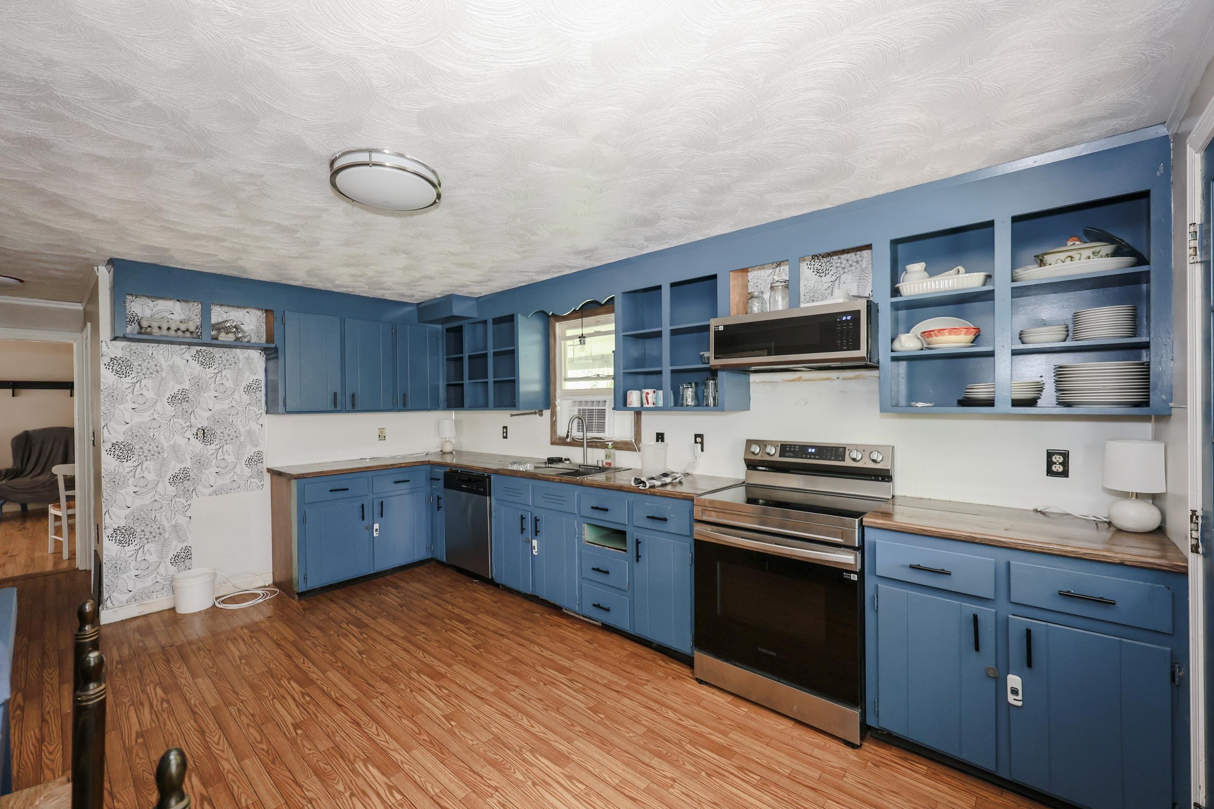 22 Holton Circle