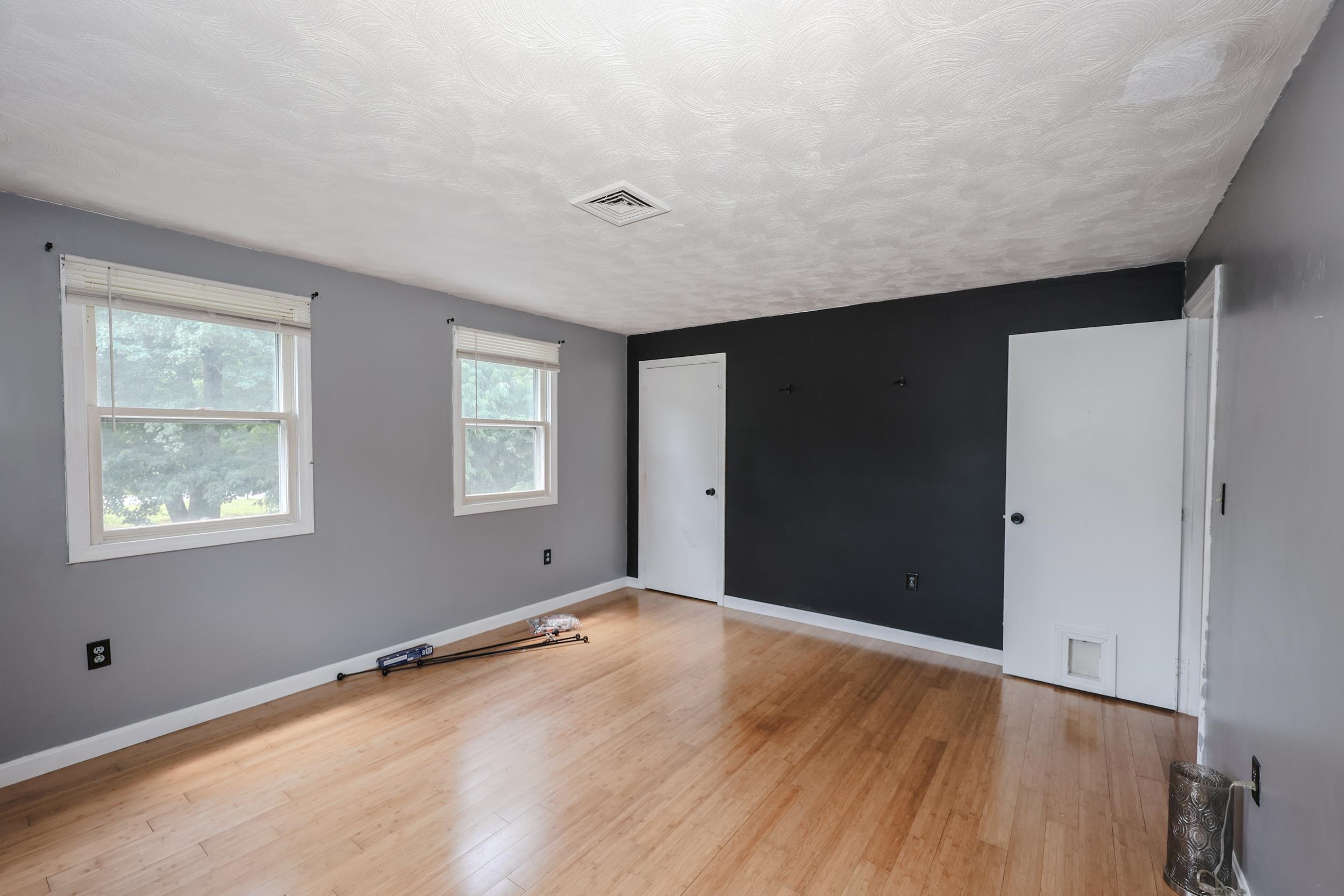 22 Holton Circle